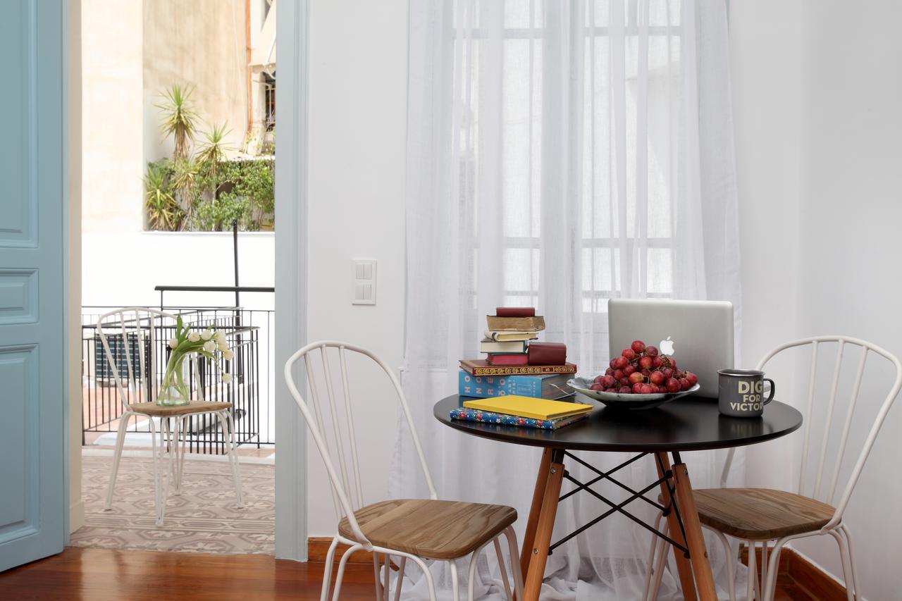Live In Athens, Thiseio Historic House エクステリア 写真