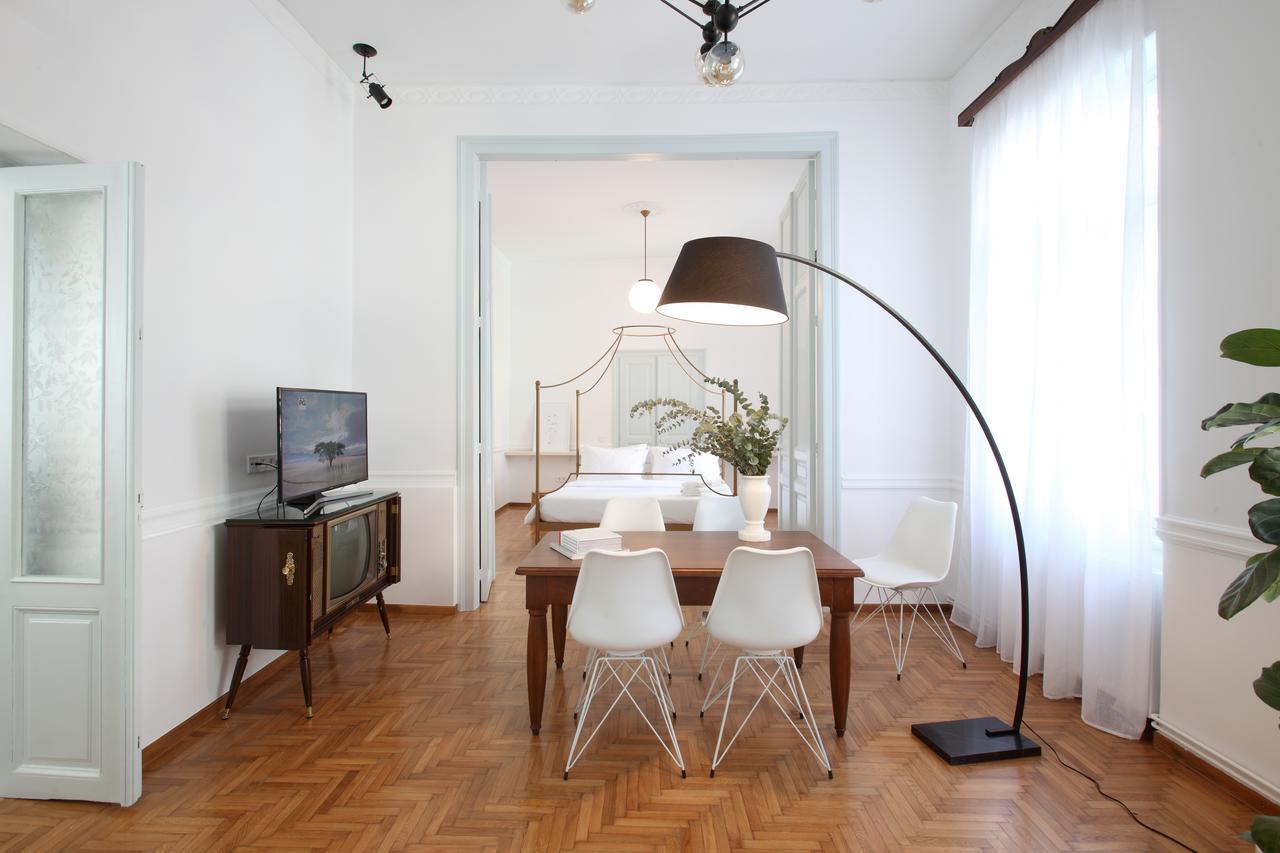 Live In Athens, Thiseio Historic House エクステリア 写真