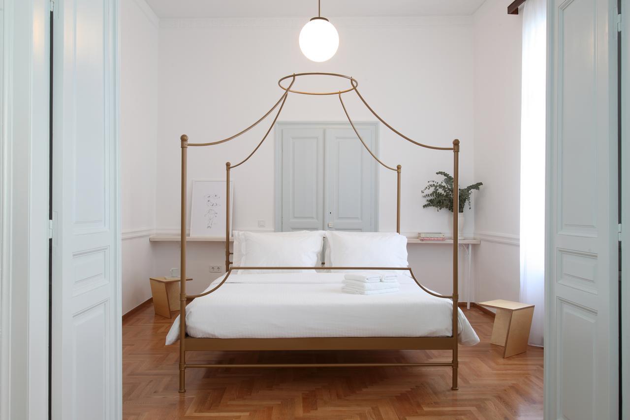 Live In Athens, Thiseio Historic House エクステリア 写真