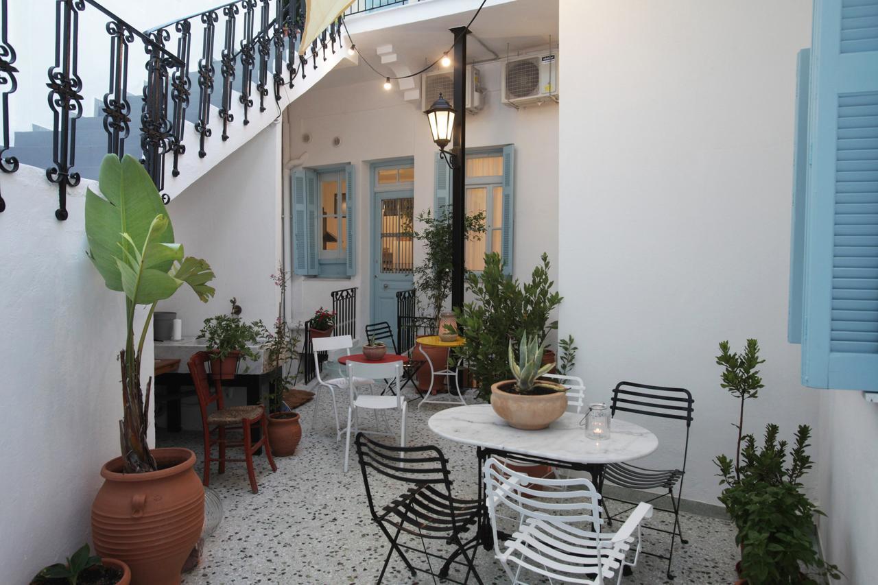 Live In Athens, Thiseio Historic House エクステリア 写真
