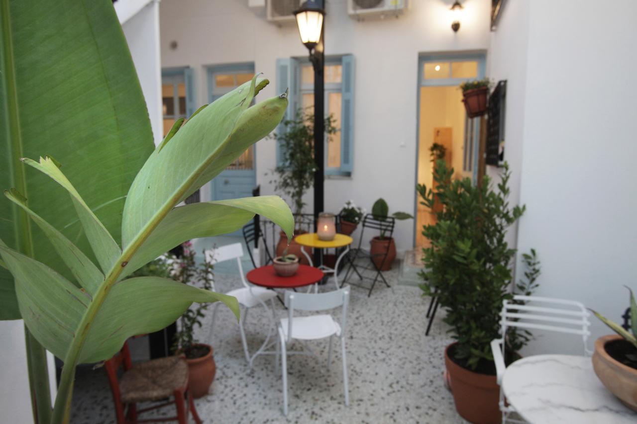 Live In Athens, Thiseio Historic House エクステリア 写真